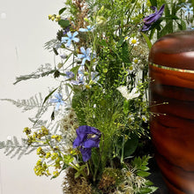 Laden Sie das Bild in den Galerie-Viewer, Wiesenhafter Urnenschmuck "Natürlichkeit"